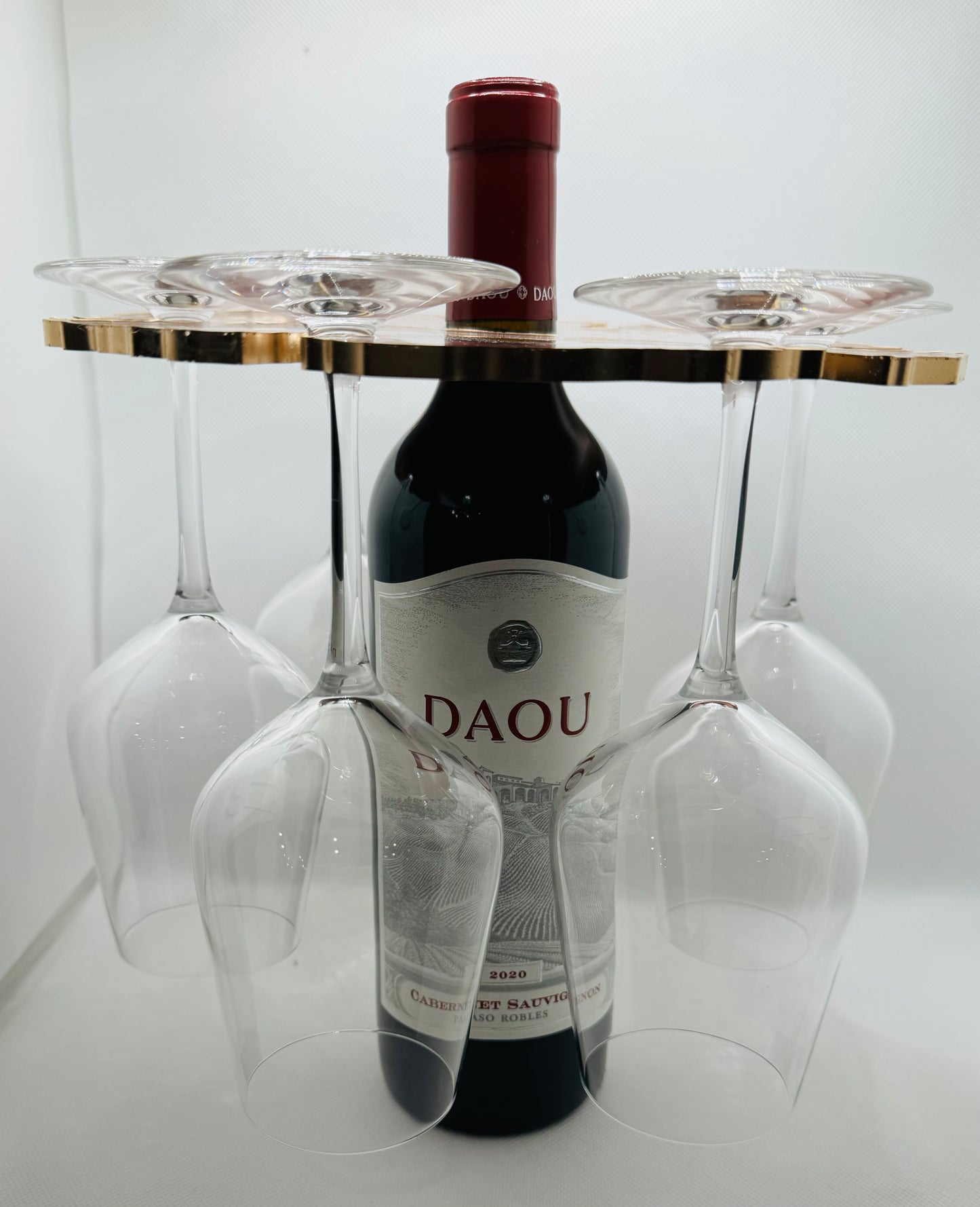 Wine bottle holder