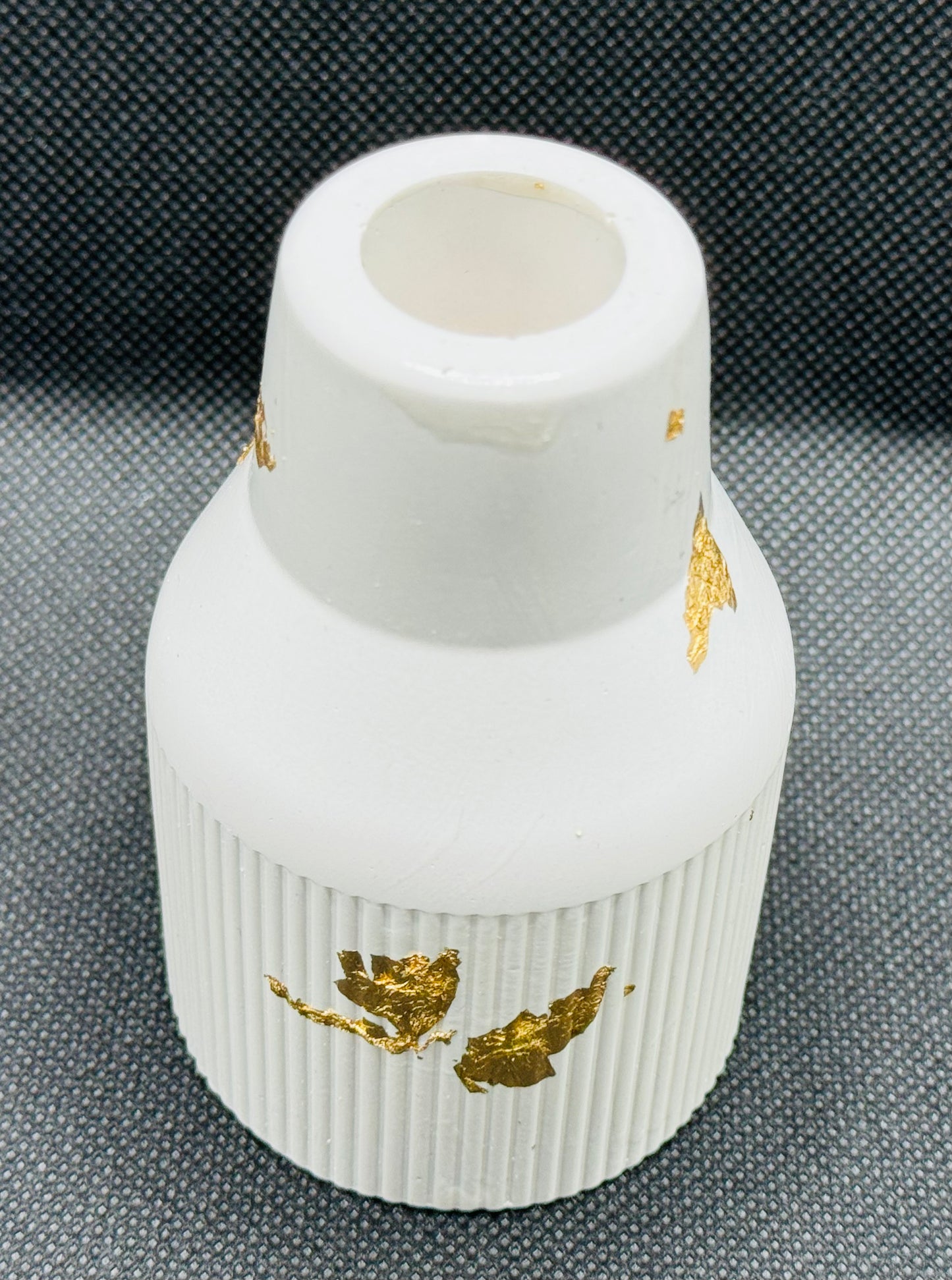 Small decoration vase