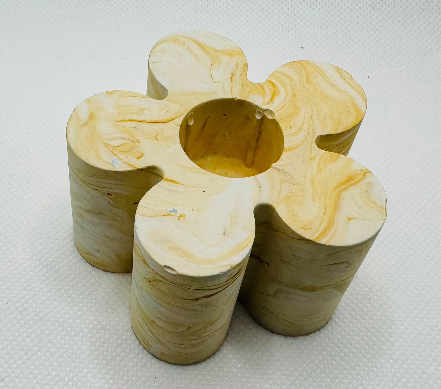 Flower candle holder