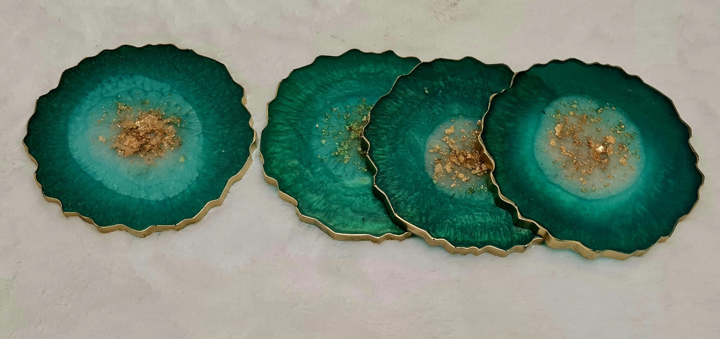 Emerald green tray and coaster set